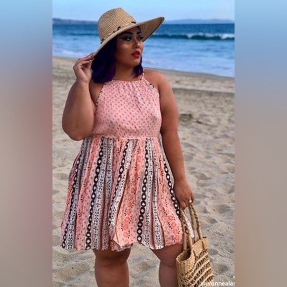 🔥FREE W/PURCHASE Forever 21+ Bandanna Cami Dress - Picture 3 of 11